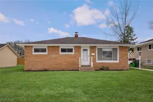 24634 Staghorn Dr, Huber Heights, OH 44146 - Photo 1