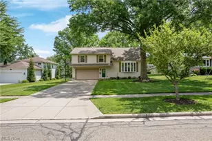 9355 Hyde Park Dr, Twinsburg, OH 44087 - Photo 1
