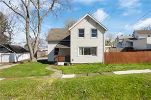 425 Myrtle Ave, Cuyahoga Falls, OH 44221 - Photo 1
