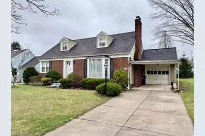 1038 Vincent Boulevard, Alliance, OH 44601 - Photo 1