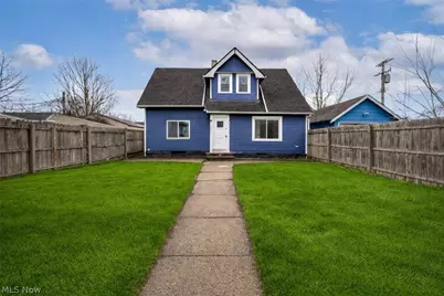 12831 Carrington Avenue, Loveland, OH 44135 - Photo 1