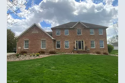 6922 Thornwood Street NW, Canton, OH 44718 - Photo 1