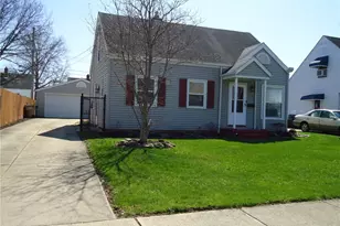 318 Van Buren Ave, Cuyahoga Falls, OH 44221 - Photo 1