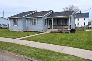 715 6th St NE, Canton, OH 44704 - Photo 1