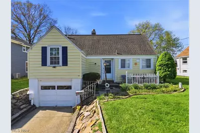 2743 Lincoln Way NW, Massillon, OH 44647 - Photo 1