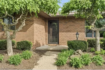 441 Stratton Avenue SW, New Philadelphia, OH 44663 - Photo 1