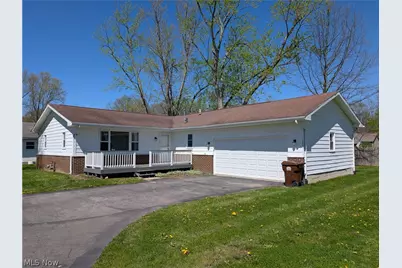 17604 Olive Avenue, Lake Milton, OH 44429 - Photo 1