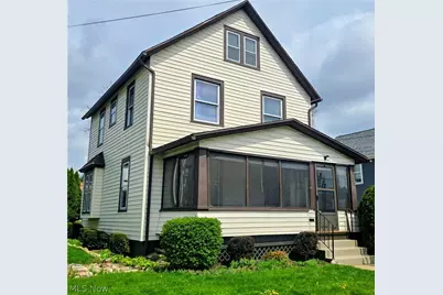 1055 W Tuscarawas Avenue, Barberton, OH 44203 - Photo 1