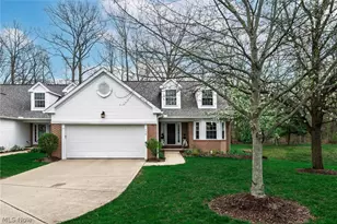 448 E Reserve Dr, Cuyahoga Falls, OH 44223 - Photo 1