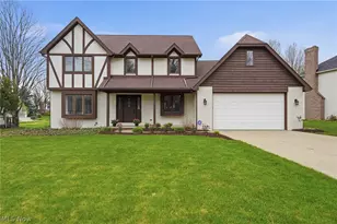 1960 Birkdale Dr, Uniontown, OH 44685 - Photo 1