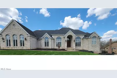 10584 Queens Way, North Royalton, OH 44133 - Photo 1