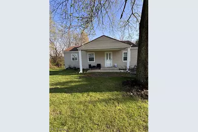 880 E Caston Road, Uniontown, OH 44685 - Photo 1