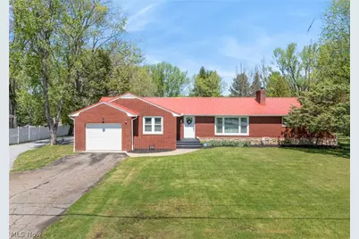 13001 Beeson Street NE, Alliance, OH 44601 - Photo 1