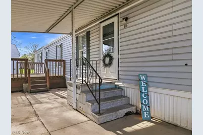 605 Sugar Pines Drive SW, Warren, OH 44481 - Photo 1