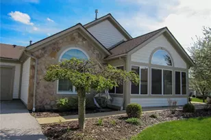 584 Crossings Cir, Tallmadge, OH 44278 - Photo 1