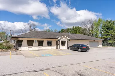 1235 E Tallmadge Avenue, Akron, OH 44310 - Photo 1