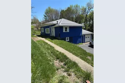 300 Henry, East Liverpool, OH 43920 - Photo 1