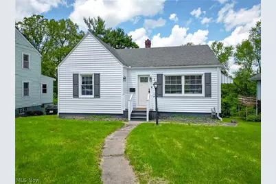 2717 Cleveland Avenue, Steubenville, OH 43952 - Photo 1