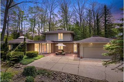 17571 Merry Oaks Trail, Chagrin Falls, OH 44023 - Photo 1