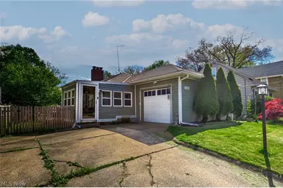 530 Keenan Avenue, Cuyahoga Falls, OH 44221 - Photo 1