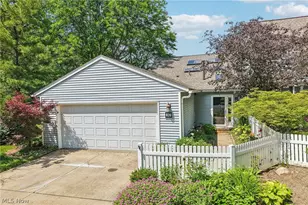 838 Lynnhaven Ln, Akron, OH 44313 - Photo 1
