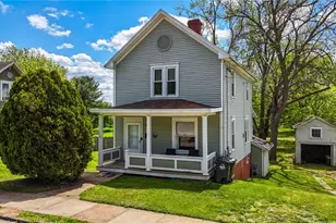 420 Phillips St, Marietta, OH 45750 - Photo 1