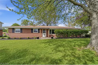 3295 Easton Street NE, Canton, OH 44721 - Photo 1