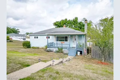154 Locust Boulevard, Steubenville, OH 43953 - Photo 1
