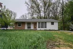 1986 Liberty Rd, Stow, OH 44224 - Photo 1