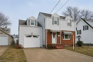 942 Bellflower Ave SW, Canton, OH 44710 - Photo 1