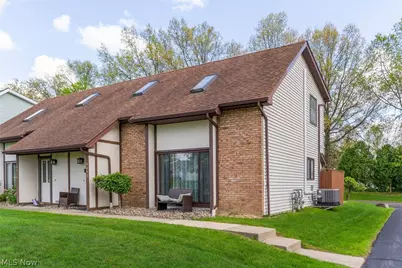 5472 Callaway Circle #2, Youngstown, OH 44515 - Photo 1