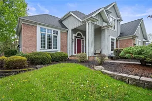 4715 Hilary Cir, Stow, OH 44224 - Photo 1