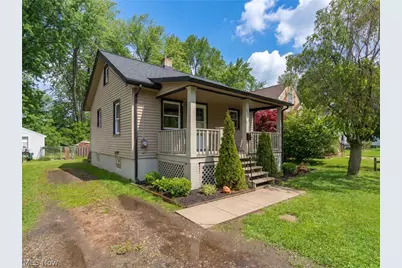 557 Washington Avenue, Barberton, OH 44203 - Photo 1