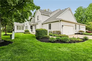 566 Queens Ct, Copley, OH 44321 - Photo 1