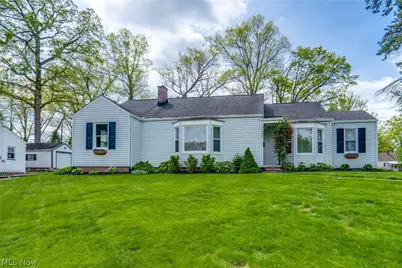 1307 Plymouth Street NW, Massillon, OH 44646 - Photo 1