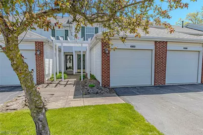 6735 Columbine Court, Middleburg Heights, OH 44130 - Photo 1
