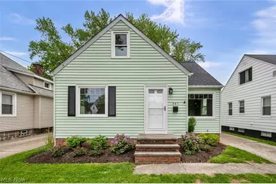391 E 324th Street, Willowick, OH 44095 - Photo 1