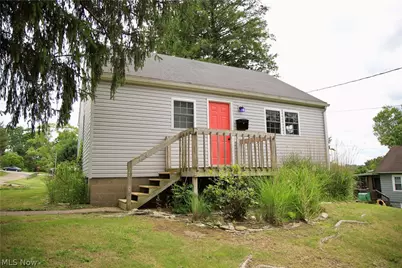 124 E King Street, Zanesville, OH 43701 - Photo 1