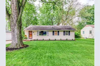 1140 Valley Drive NW, North Canton, OH 44720 - Photo 1