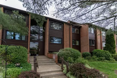 935 Canyon View Road #202, Sagamore Hills, OH 44067 - Photo 1