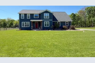 3052 Kerr Drive SE, New Philadelphia, OH 44663 - Photo 1