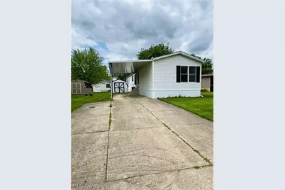 28 Thomas Boulevard NW, Massillon, OH 44647 - Photo 1