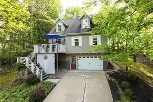 677 Floral Valley E, Howard, OH 43028 - Photo 1