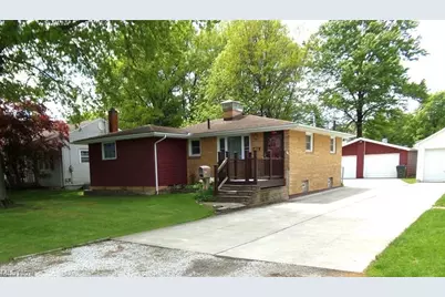 317 Wrexham Avenue SW, Massillon, OH 44646 - Photo 1