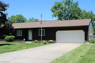38365 Wood, Willoughby, OH 44094 - Photo 1