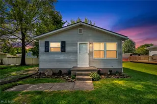 1144 Noble St, Barberton, OH 44203 - Photo 1
