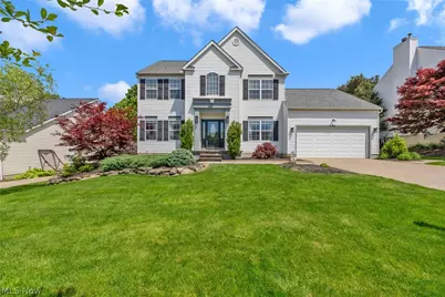 386 Weatherstone Drive, Wadsworth, OH 44281 - Photo 1