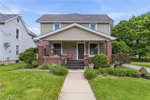 225 Woodward St, Bellevue, OH 44811 - Photo 1