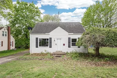106 E Dresden Avenue, Akron, OH 44301 - Photo 1