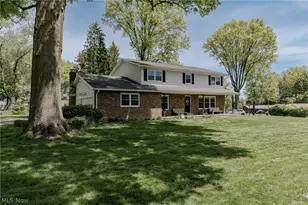 136 Blue Hill Ln, Fairlawn, OH 44333 - Photo 1